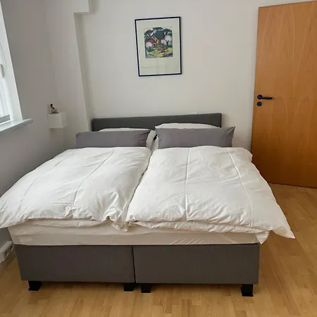 Moderne Mit Garten Apartment Verl